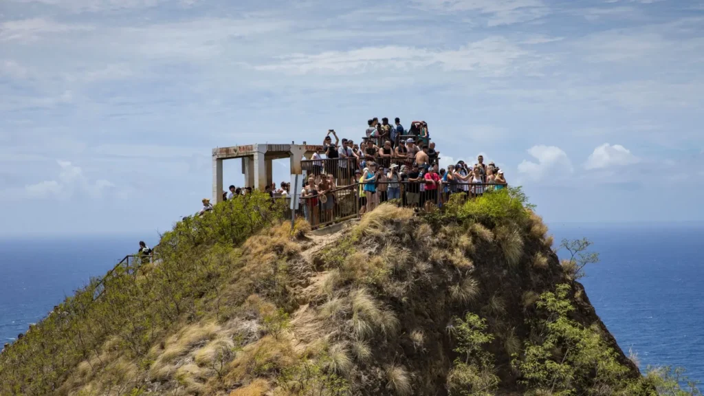 best-time-to-hike-diamond-head