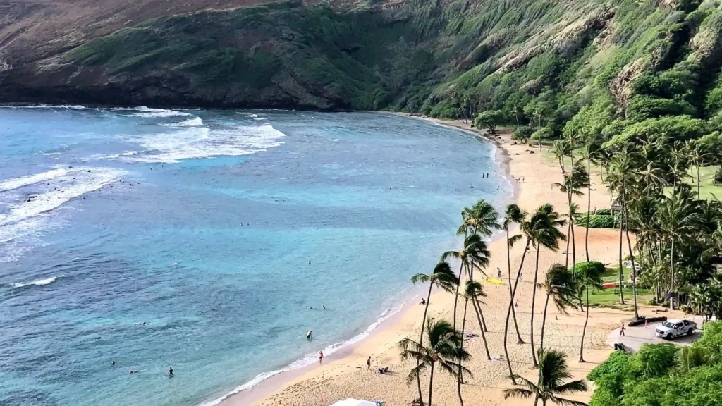 snorkel-at-hanauma-bay